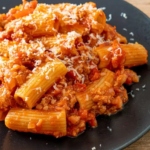 Rigatoni al ragù